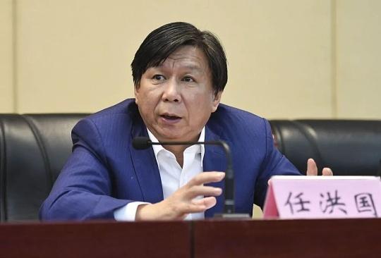 中国花样滑冰协会及国家队!中国花样滑冰协会主席：任洪国副主席：王春露、申雪