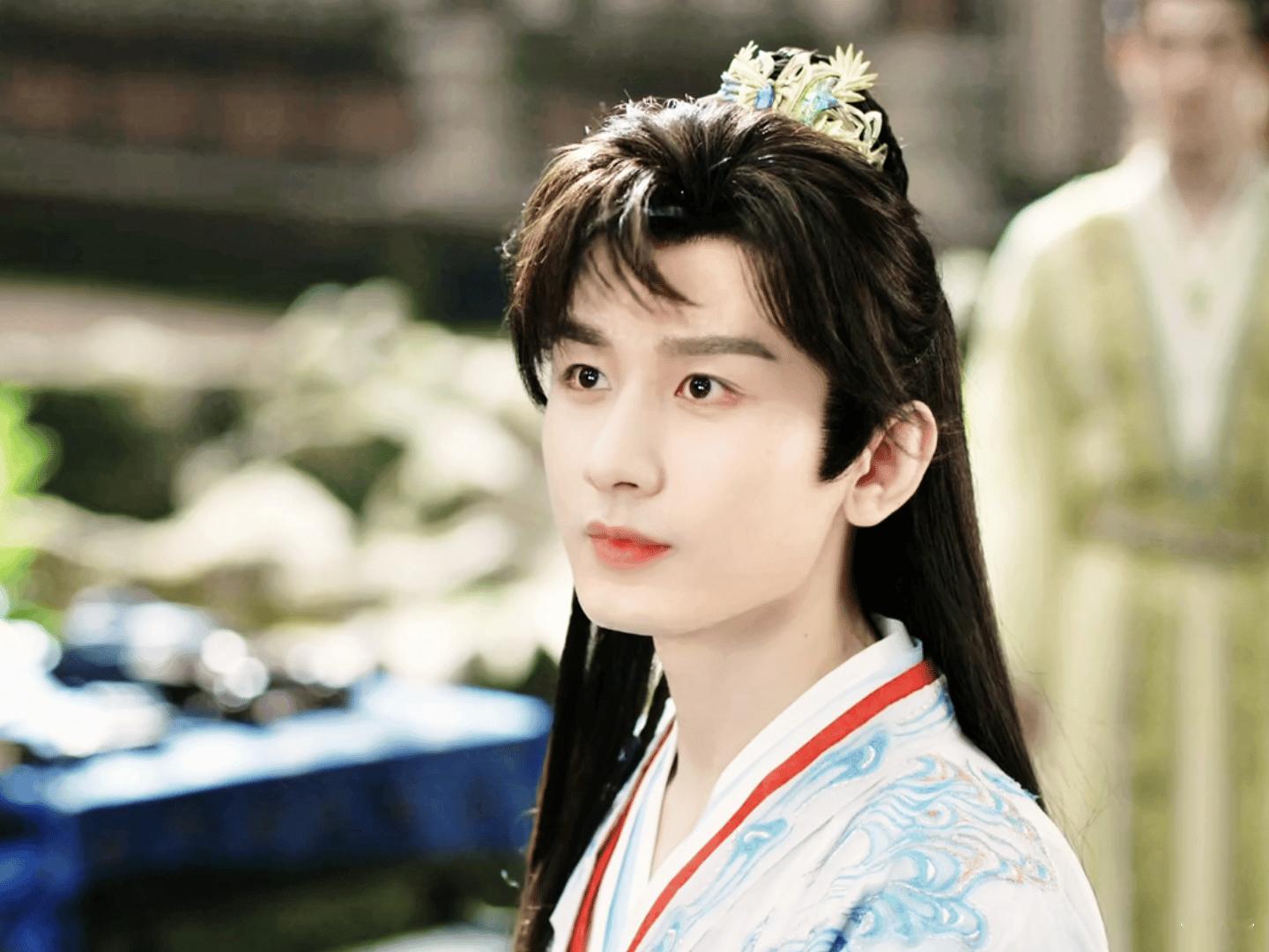 明媚如朝阳，他站在光里，便是人间最好的模样。截修|赴山海萧秋水成毅|