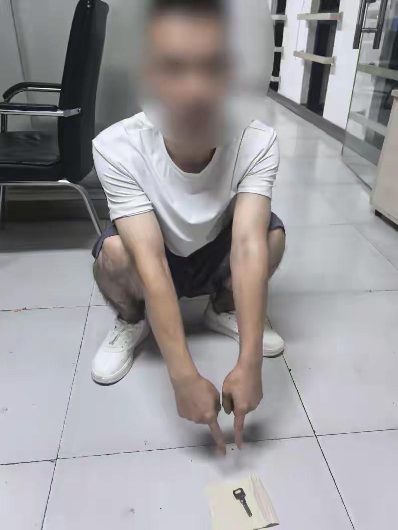 难道钱多到没个数吗？沈阳女子家中现金莫名少10万，监控揪出离谱真相家里门窗紧