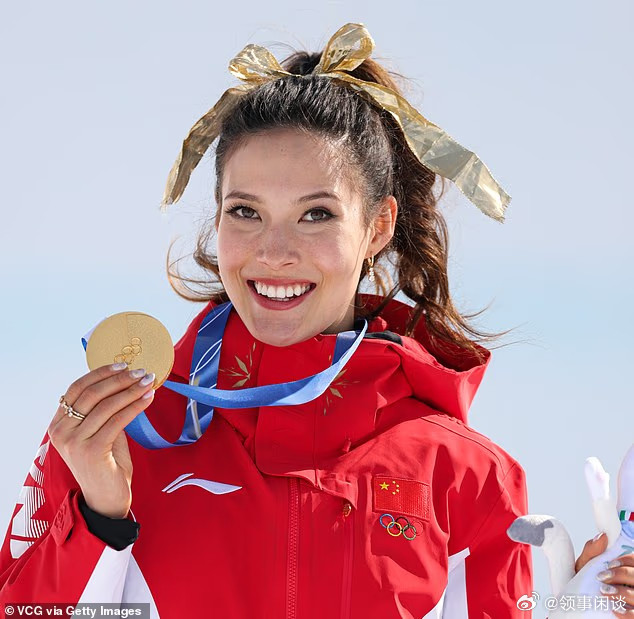 【谷爱凌反驳万斯，披露为何放弃美国代表中国参赛】（每日邮报）在解释为何选择代表中