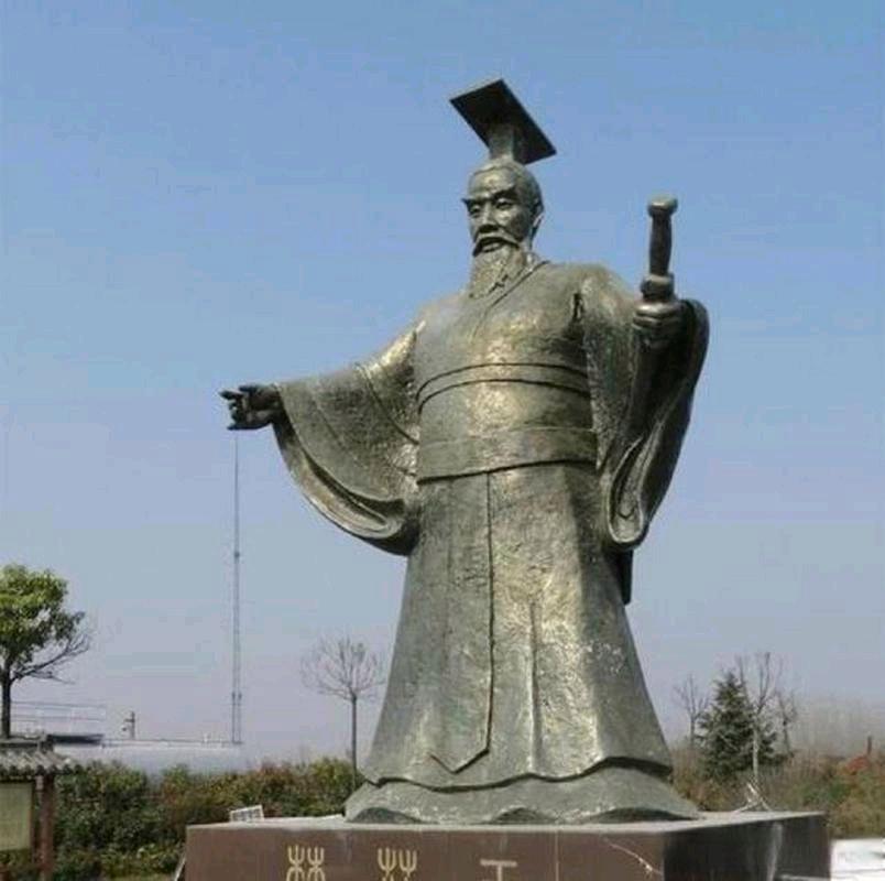 楚国为何没能统一中国，反而被秦国吞并？地盘最大的老大哥，输给了一套祖坟里的规矩