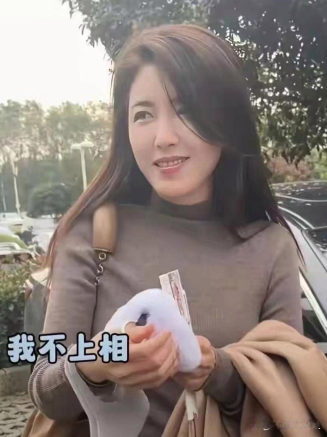 都说曾黎漂亮，我一点儿都没看出来。​​​