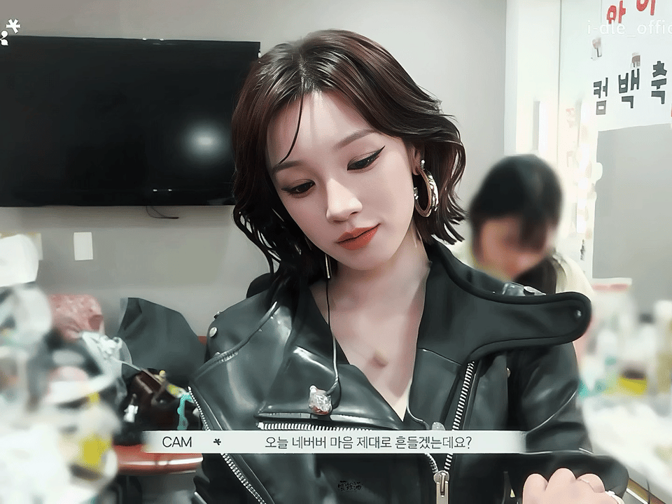 她知道怎么做能吸引更多女粉……