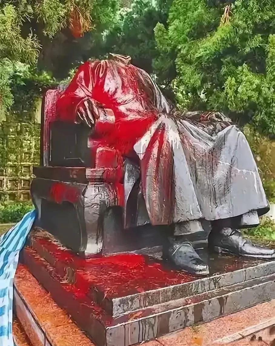 尽管蒋介石在大陆犯下滔天罪行，但大陆方面并没有发泄私愤最近听说福建龙岩那个蒋