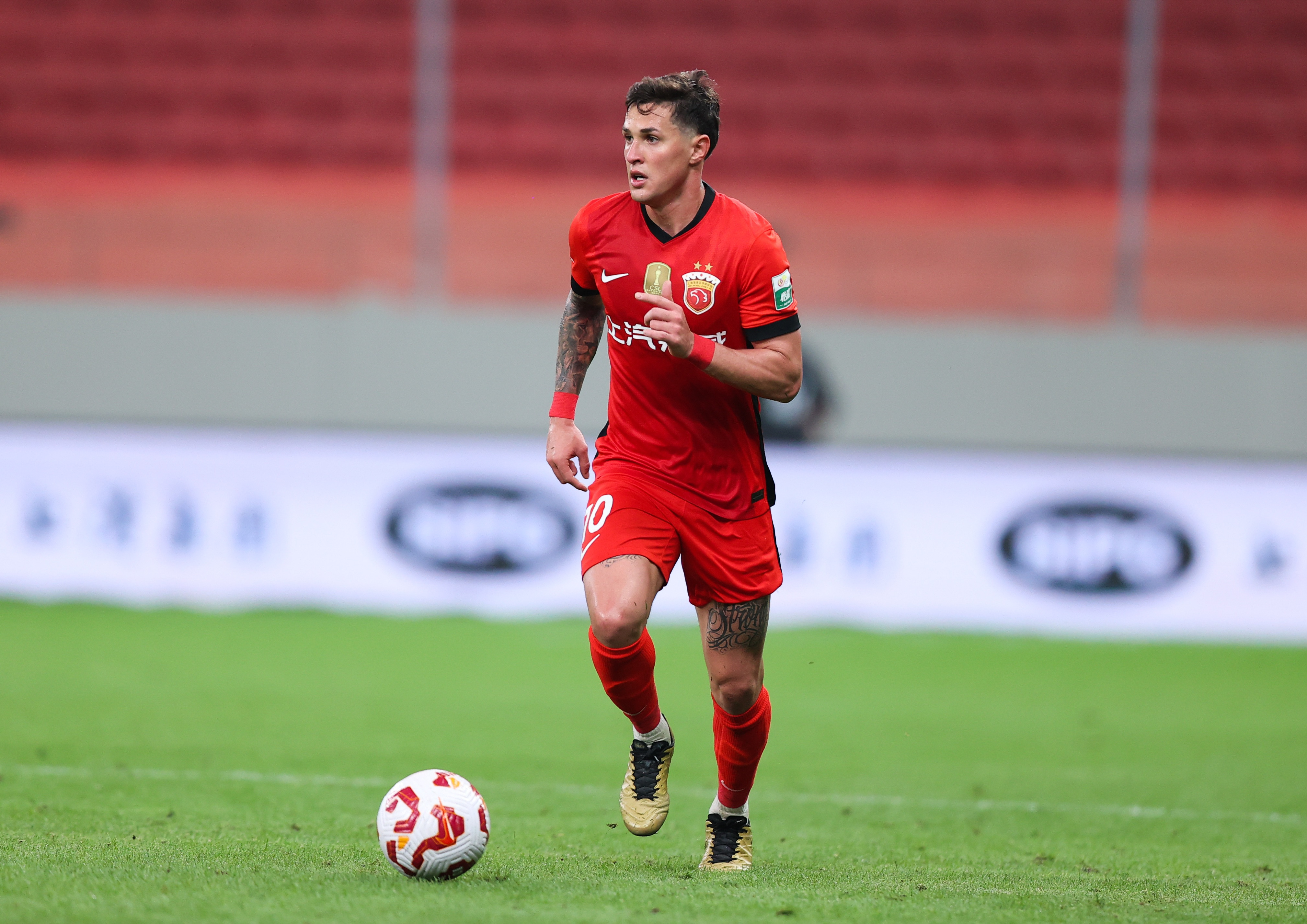 追平巅峰身价! 27岁维塔尔身价暴涨150万, 现350万欧并列中超第二