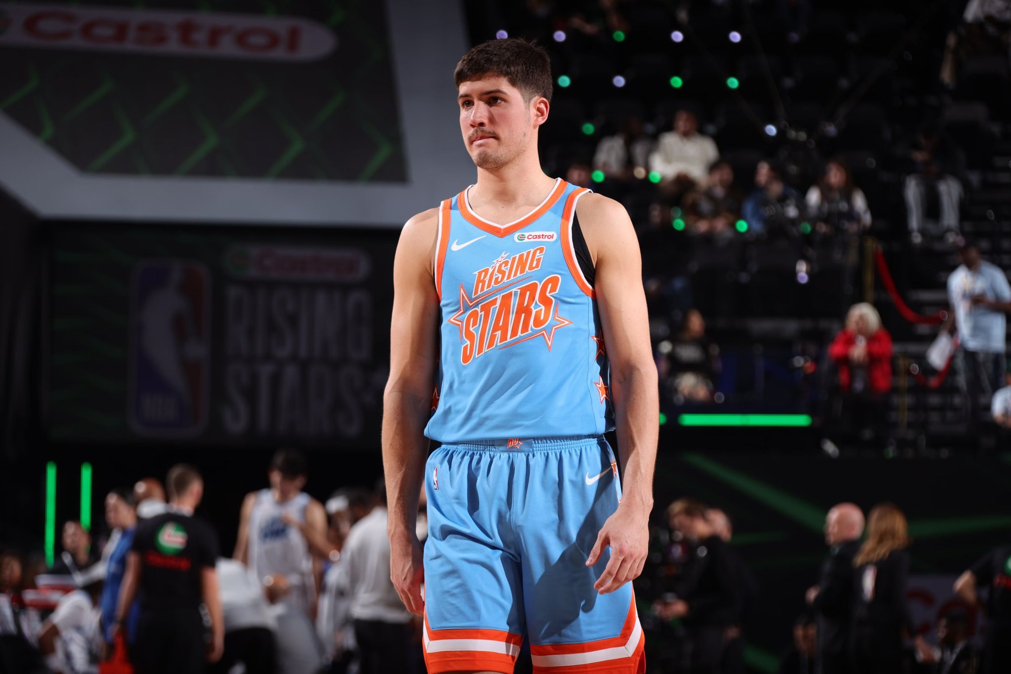 里德·谢泼德谈及进入NBA以来自己在防守端的进步：“下手掏球这一下我一直做得不错