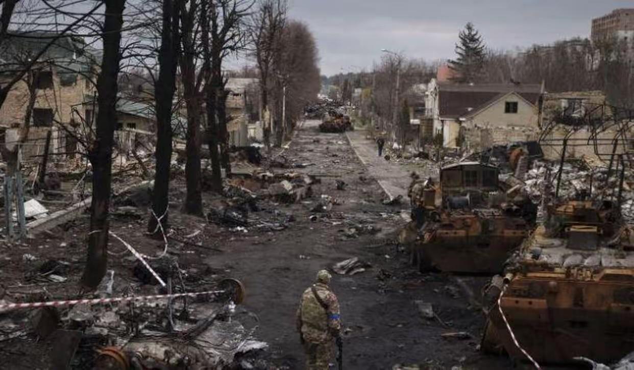 多因素导致乌克兰危局来临泽连斯基难以挽回败局：11月乌克兰乌东（红军城、库皮扬