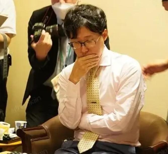 碁圣保卫战~井山裕太扳平比分日本围棋第51期碁圣战五番棋挑战赛于7月10