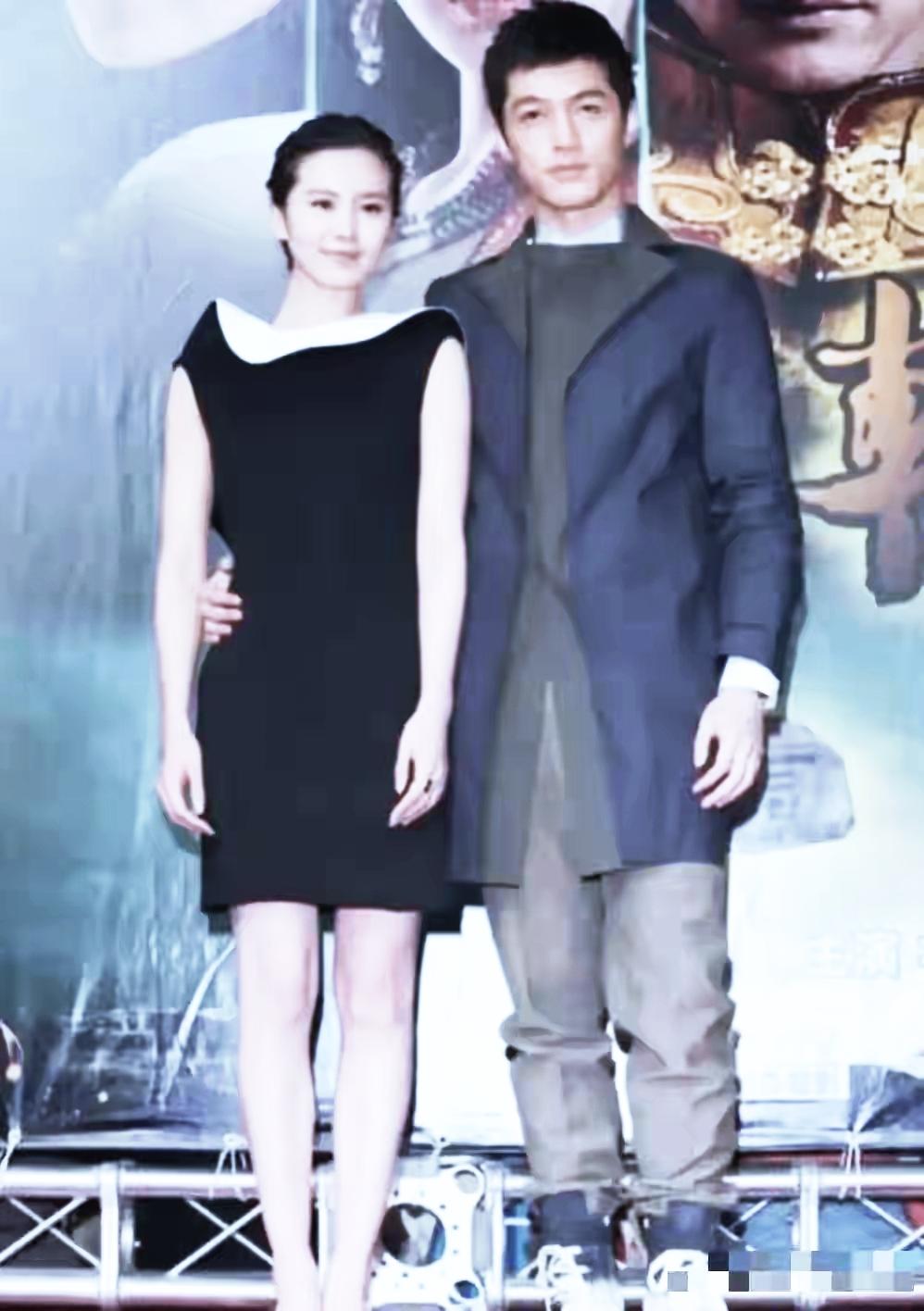 他俩曾经是多般配的一对儿啊，只可惜没走到最后。