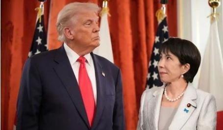 美国和高市联手做了一个局，目的就是逼中国动手，让中国陷入战争的泥潭，以此来拖住中