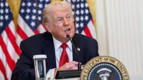 脸面都不要了！特朗普发文说：“这个世界最不需要的，就是让中国吞并加拿大。这事绝不