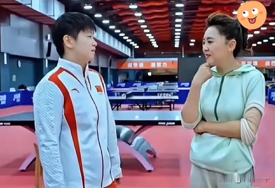 [红脸笑]看了月亮姐姐采访孙颖莎这段真的有点绷不住。外人