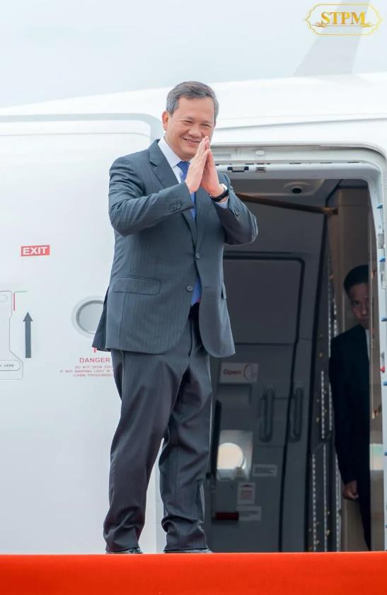 7月28日中午，柬埔寨首相洪玛奈在其个人社交账号上发文，他已经带领柬埔寨的代表团