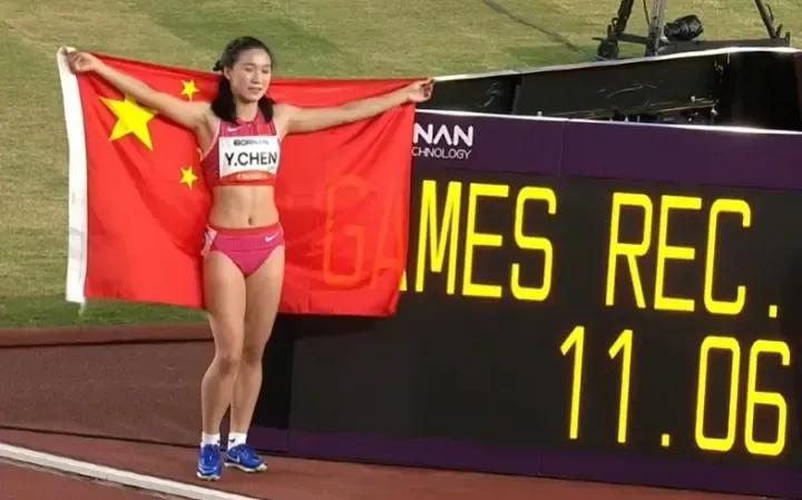 自古英雄出少年！小孩姐一举成名亚运会女子百米封神！陈妤颉跑出11秒06获