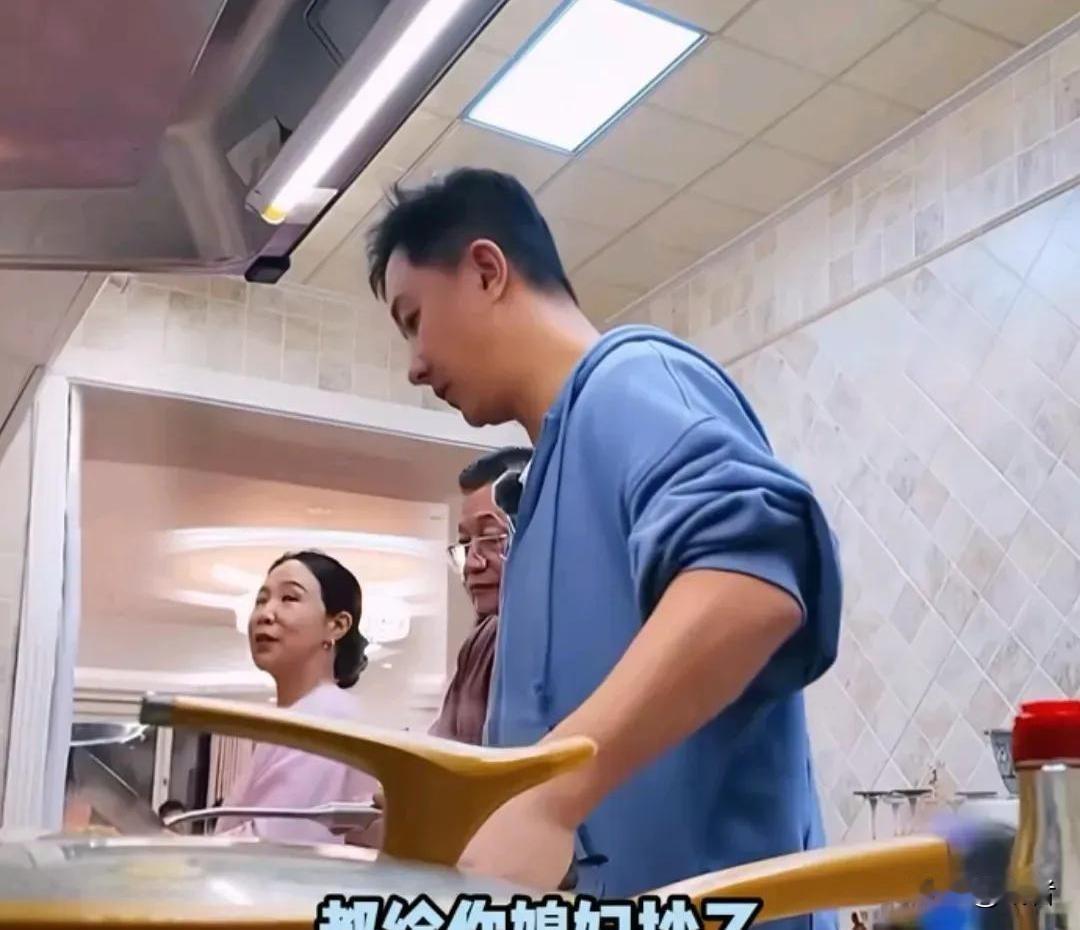 谁说娱乐圈没有真爱？韩庚卢靖姗这对夫妻的操作简直让人酸成柠檬精！别的男明