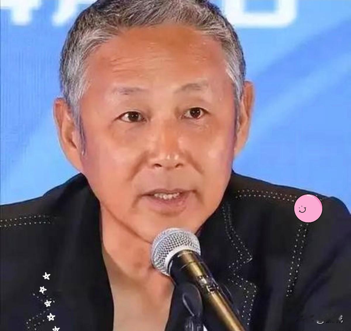 陈道明给女儿的一句劝诫，字字戳中人心：“比起和有学问却虚伪的人拉扯，不如选平凡普