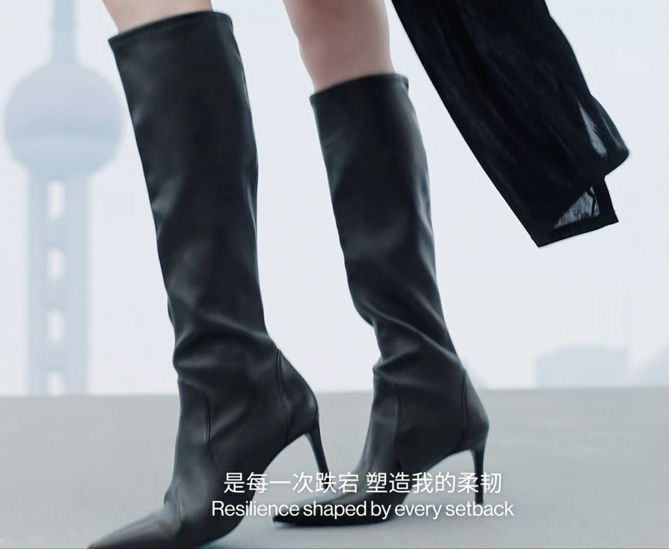 走向世界，也走回自己。全世界最适合穿长靴的女人——杨幂SW全球品牌代言人杨幂[大