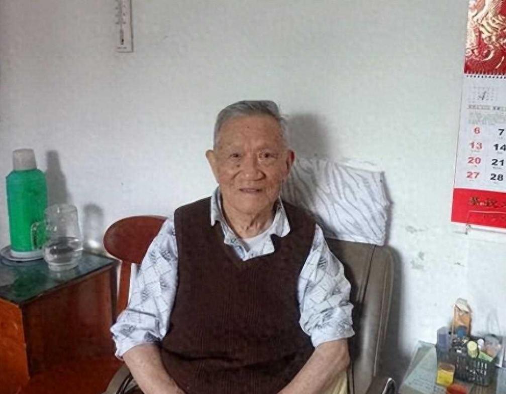 周总理唯一的“儿子”，却隐瞒真实身份40多年，直到总理去世后才被人知晓，更不可思