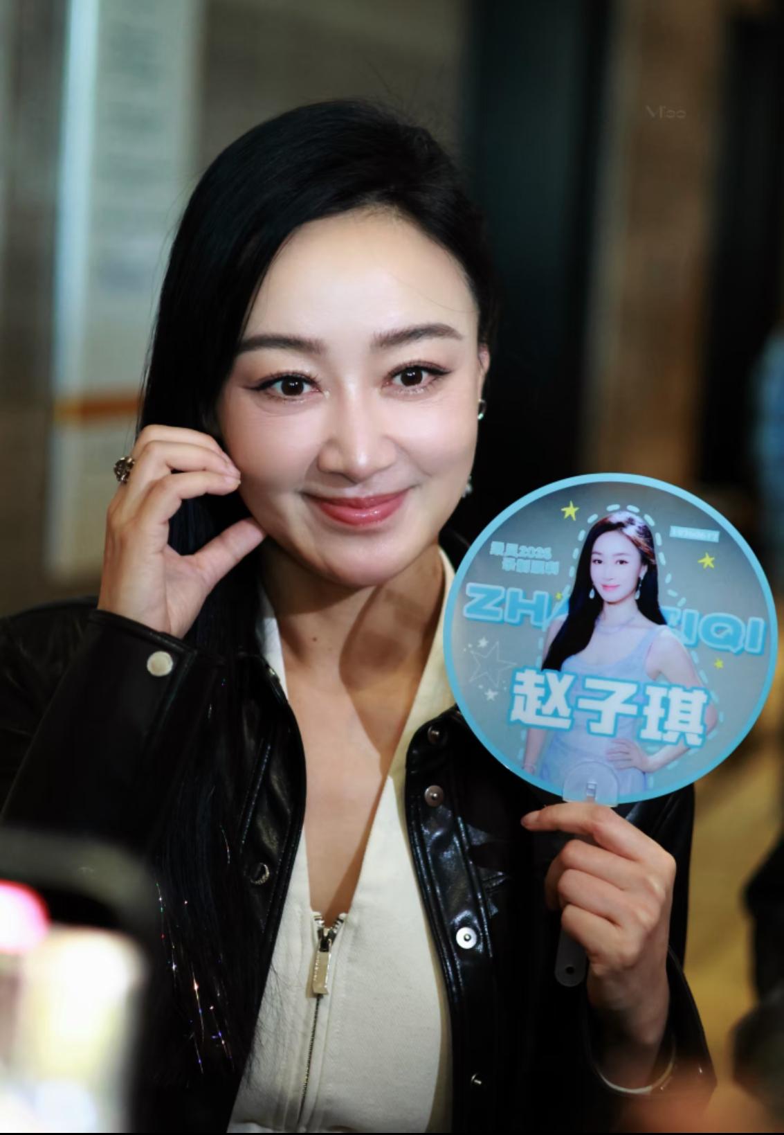 赵子琪啊，你一直不温不火的，真不是没人捧。而是你在遇到关键事情的时候，说