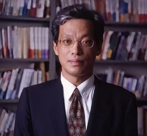 12月14日这一天，日本舆论彻底炸锅了！法政大学二战史教授山口二郎，当着全国观众