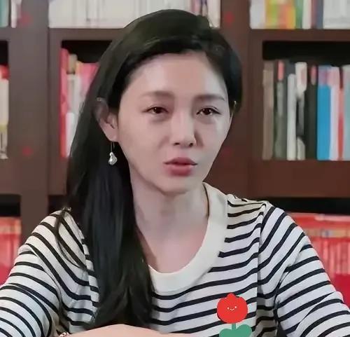 离婚再婚，大S把一手好牌打得稀烂！王伟忠的苦劝被抛之脑后，如今只剩狼狈。冲动
