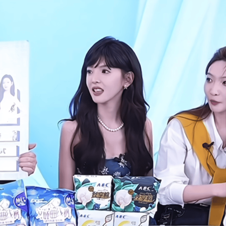 不行了直播间出了小差错小故事：​​​
