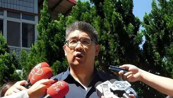 一点面子都没留，连胜文这回算是撕下了民进党当局的遮羞布！ 近日，连胜文在接受