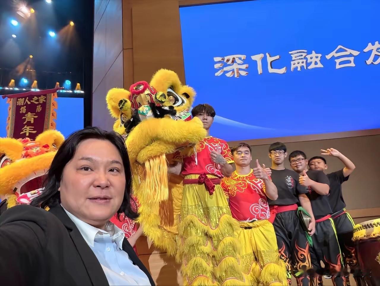 国民党立委陈玉珍女士13日在海峡论坛现场，接受媒体记者采访时谈到了备受两岸同胞共