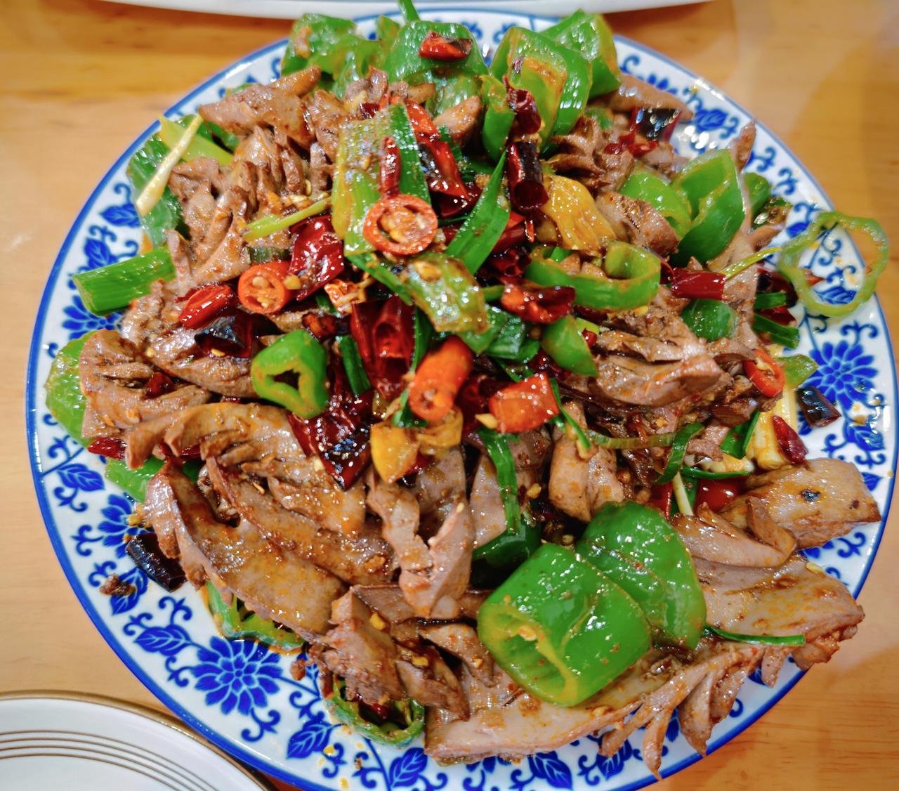 findx9ultra拍的几张照片好像变化也不是太大哦，但是大师模式可以导入调