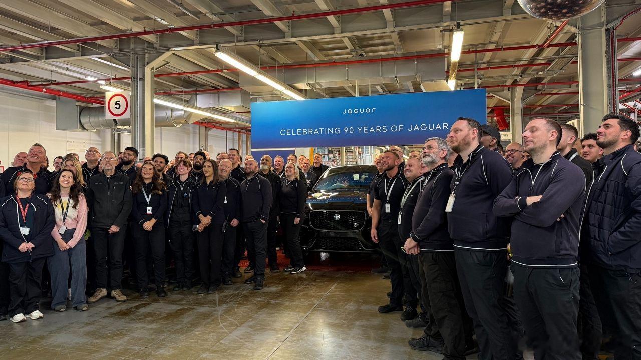 念叨了好久的捷豹停产燃油车，这一天还是到来了，最后一台捷豹油车——F-PACE