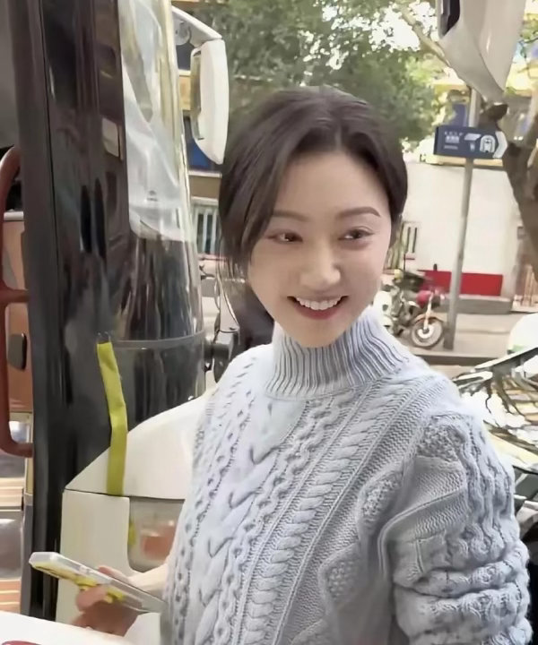 景甜，她那令人惊艳的美丽，让人一见难忘