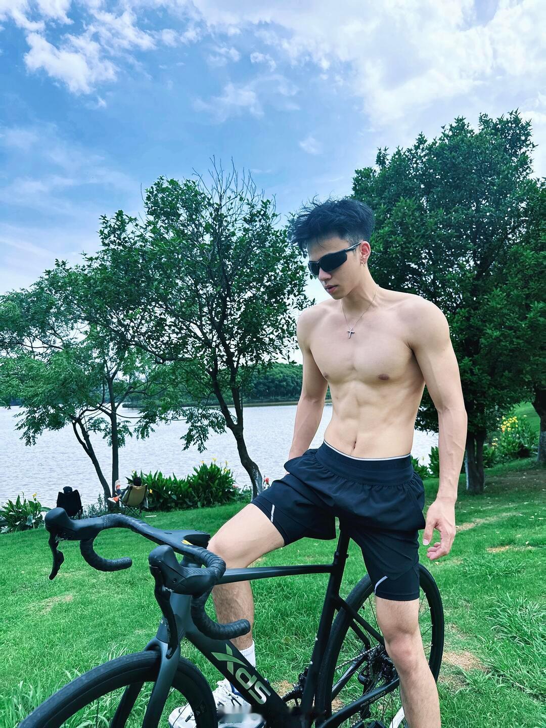 VLOG｜☀️骑行日常，把自律融进风里