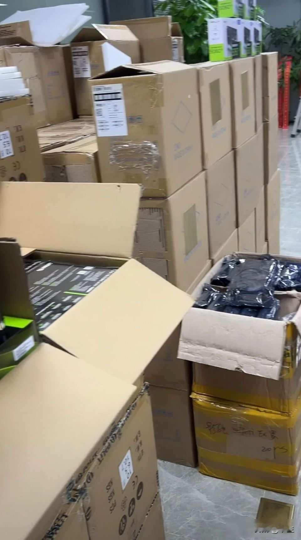 显卡价格一夜飞涨，厂商集体沉默，消费者只能干瞪眼7月20号到27号，京东、淘