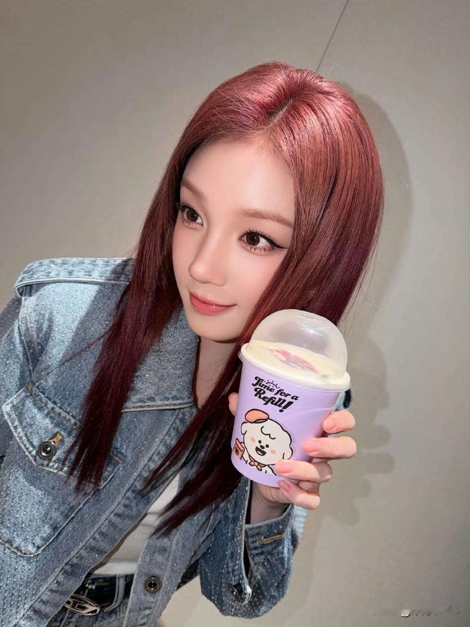 宋雨琦这大长腿我太喜欢了