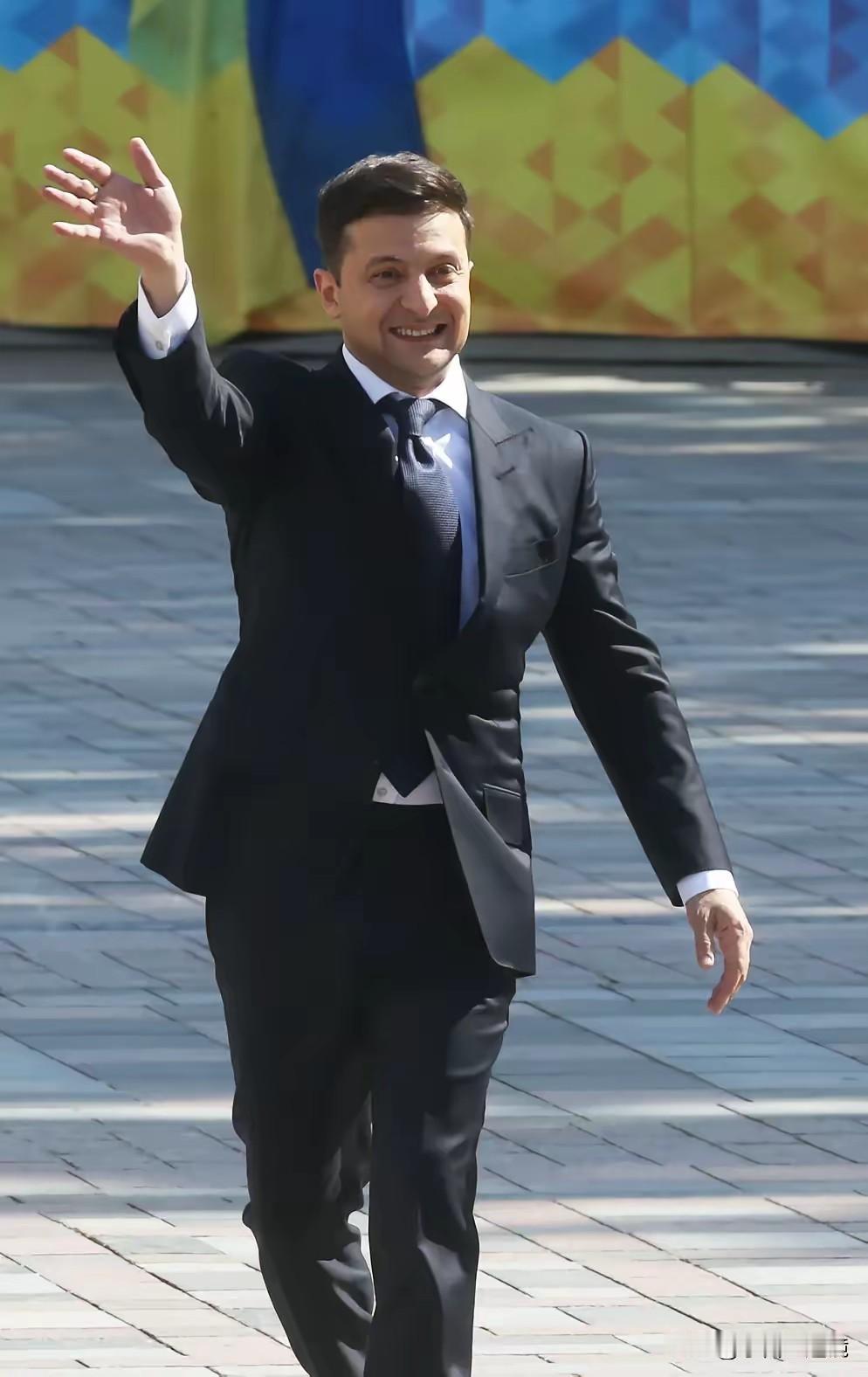 快讯!快讯!10月31号,乌克兰总统泽连斯基突然发帖叫板了,说已经和情报部