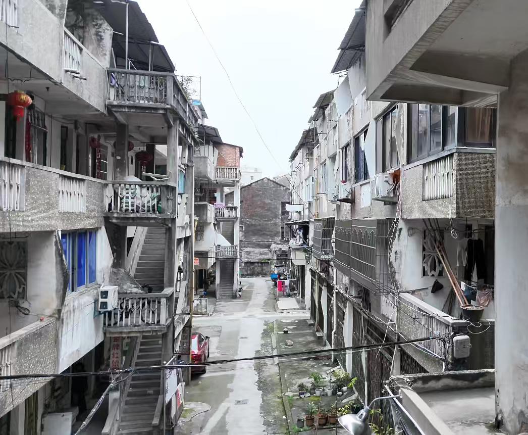 浙江首例业主全额自筹重建！乐清虹桥40年老小区启动原拆原建，居民盼一年后住进