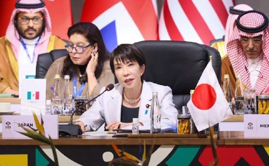 这货也太能装，G20峰会迟到一小时都可以拿来当成宣传工具，谁来收了她