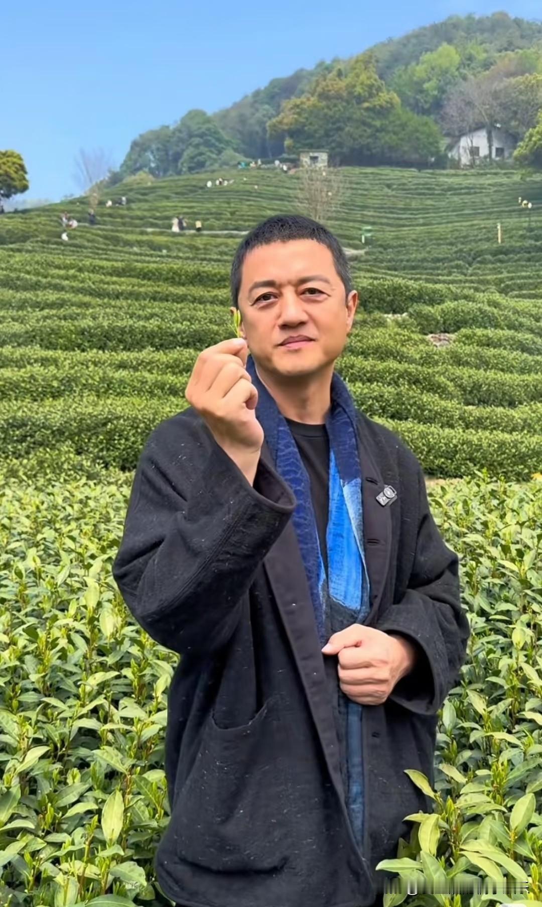 现在全网最伤心的人估计就是李亚鹏了!伤心的不是他的婚姻，而是可能因为老了