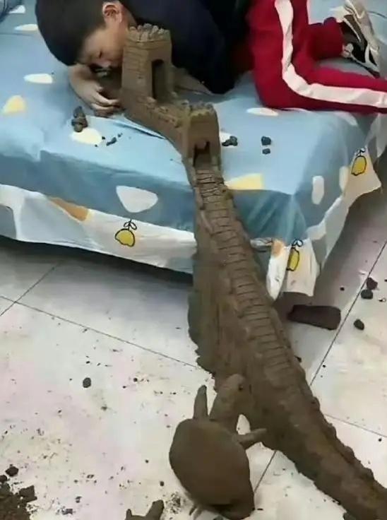 假如是你的孩子打还是让他继续造