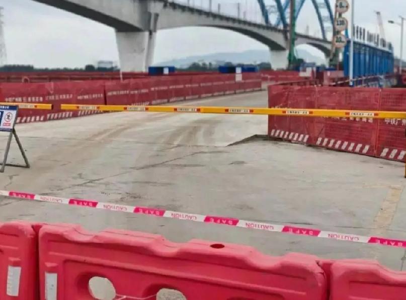 一家五口绝灭谁之过？处在建设之中(现已停工）的广东南海至新会高速公路配合西江特