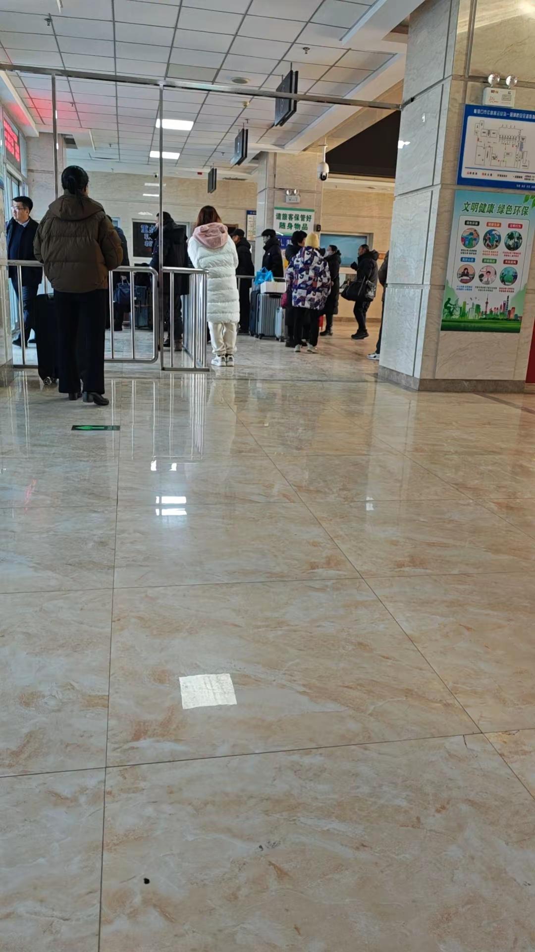 为了生活都不容易