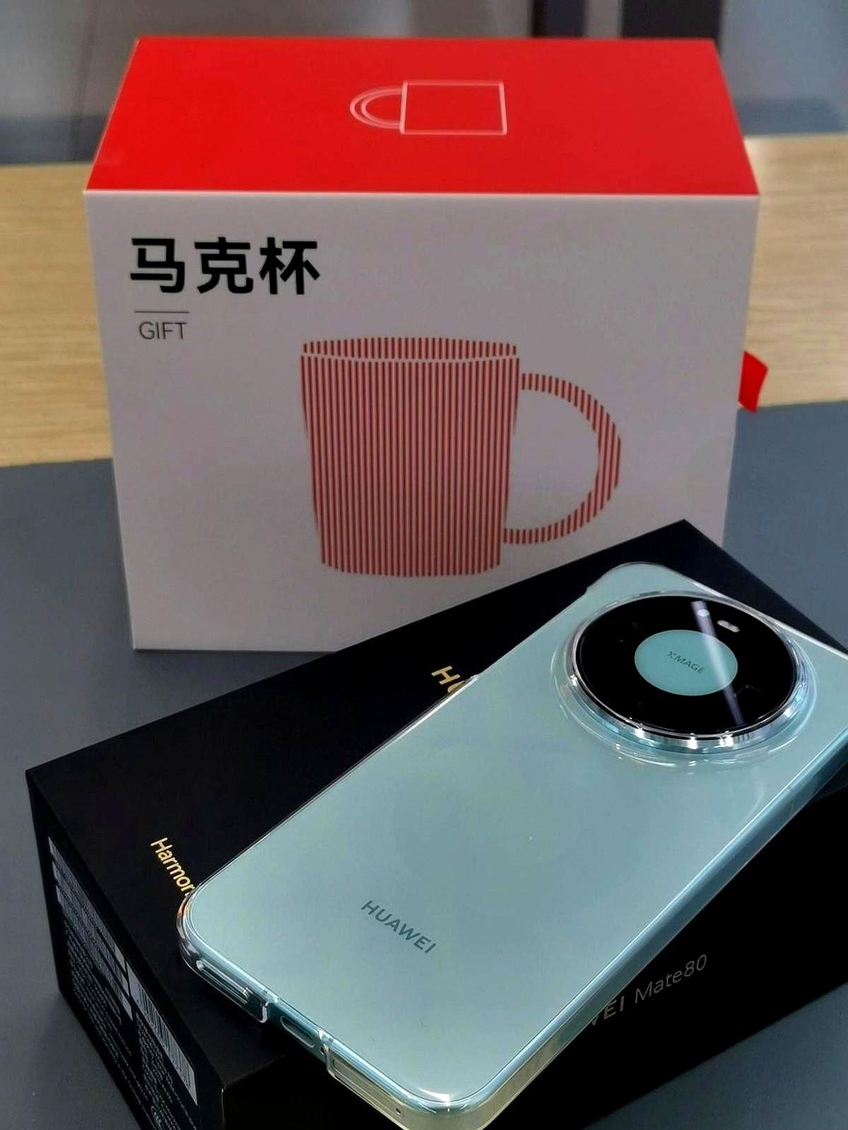 年底换机这事儿被网友称作“最后一波回血”，作者这回拿下一台16+512的Mate