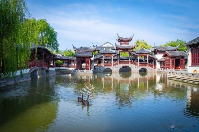 临清宛园景区这几年持续走红临清宛园（含东宛园）近年持续走红，核心是苏风京韵的