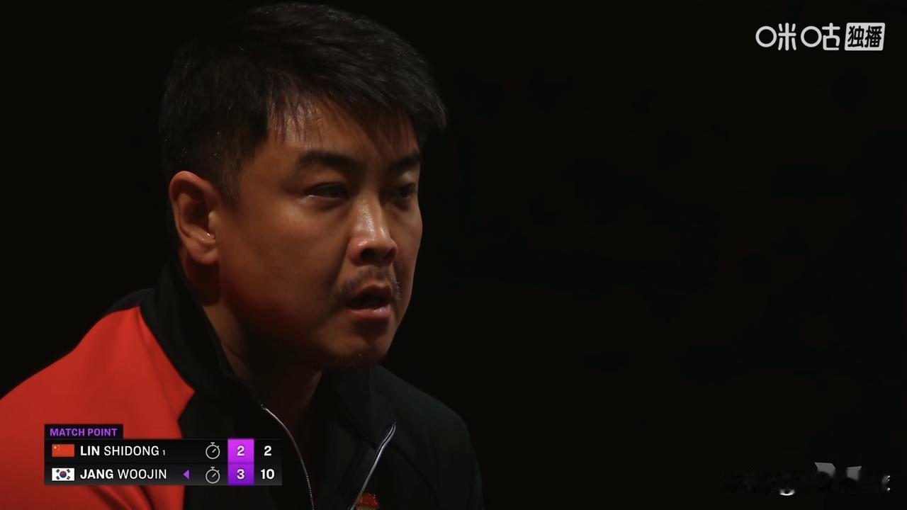 林诗栋再次出局：王皓此刻特别想念樊振东！说句实话，多好的2次机会，林诗栋