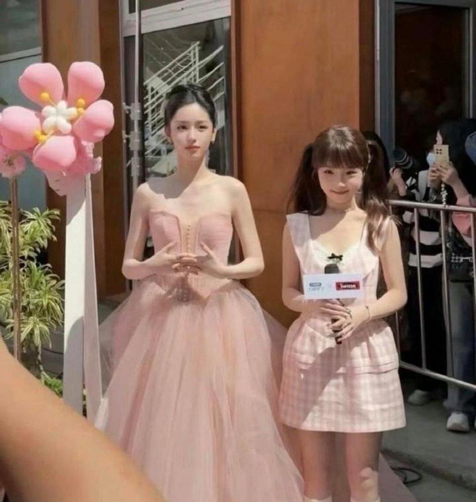 第一次意识到脸小了，头围也是硬伤，普通人跟明星真的有壁​​​