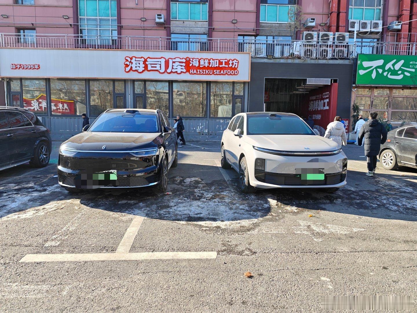 我放这张图你可以看出什么？