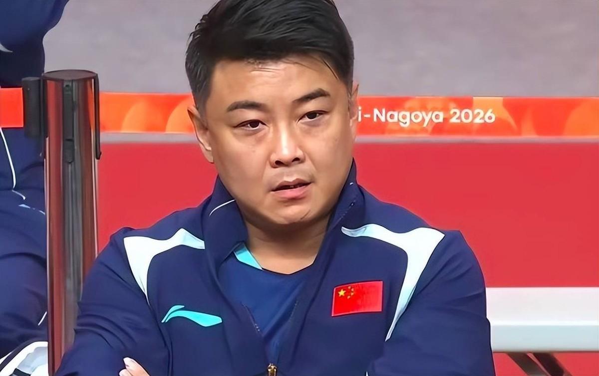 王楚钦3比2险胜林昀儒！拿下男团关键一分。比赛结束后，很多球迷注意到一个细节：场