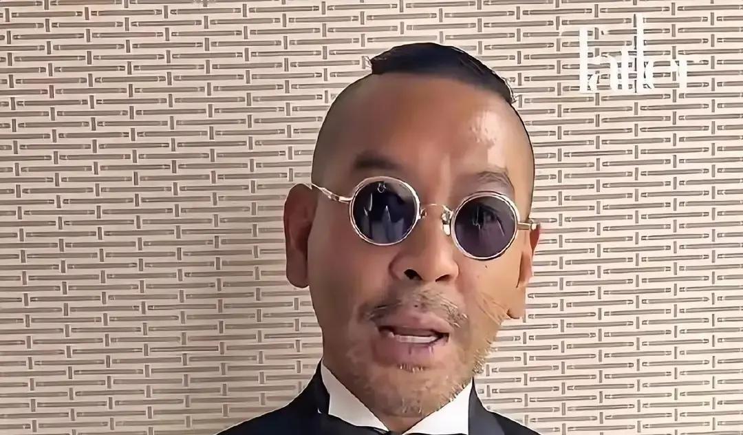 砸进去整整四个亿，硬生生熬了八个年头，连一向敬业的影帝刘青云都被折腾得够呛要是没个财大气粗的亲爹在背