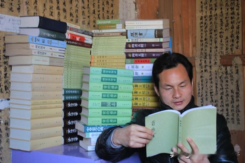 读书的价值可太大了。就拿我自己来说，以前我是个说话很没条理的人，自从读了不少逻辑