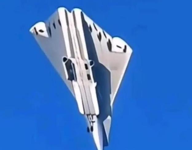 原以为第六代战机只是赶超欧美，没想到杨院士的一句话，才明白中国战机设计从此进入“